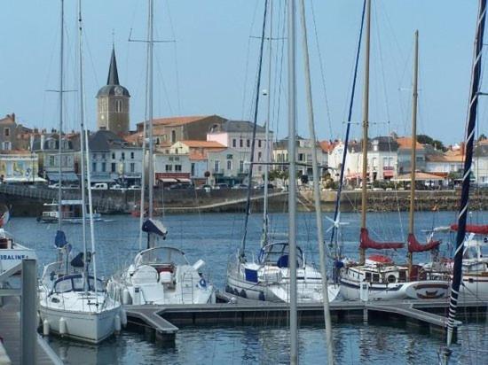 Maison De Pecheur Renovee Avec Cour Proche Du Port Les Sables-dʼOlonne Eksteriør billede